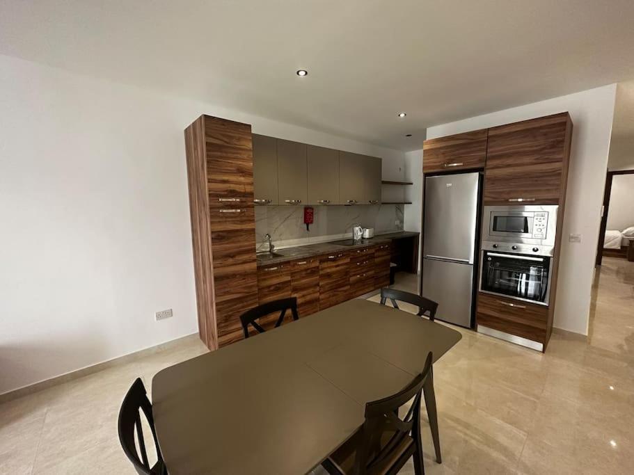 Bright 1 Bedroom Apartment In Noah Apartments, Gzira Ngoại thất bức ảnh