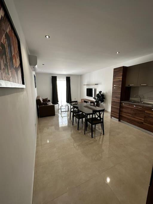 Bright 1 Bedroom Apartment In Noah Apartments, Gzira Ngoại thất bức ảnh