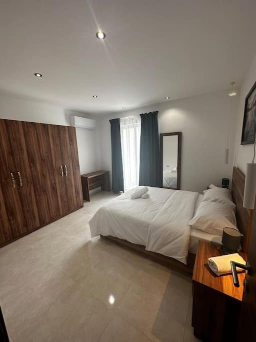 Bright 1 Bedroom Apartment In Noah Apartments, Gzira Ngoại thất bức ảnh